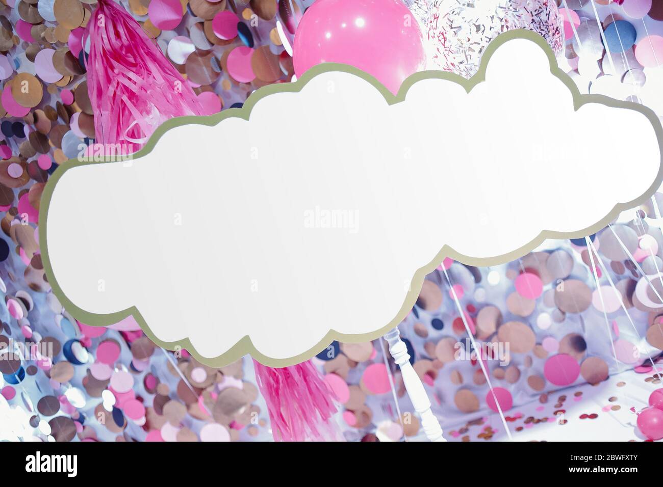 Nuvola in palloncini rosa Foto Stock