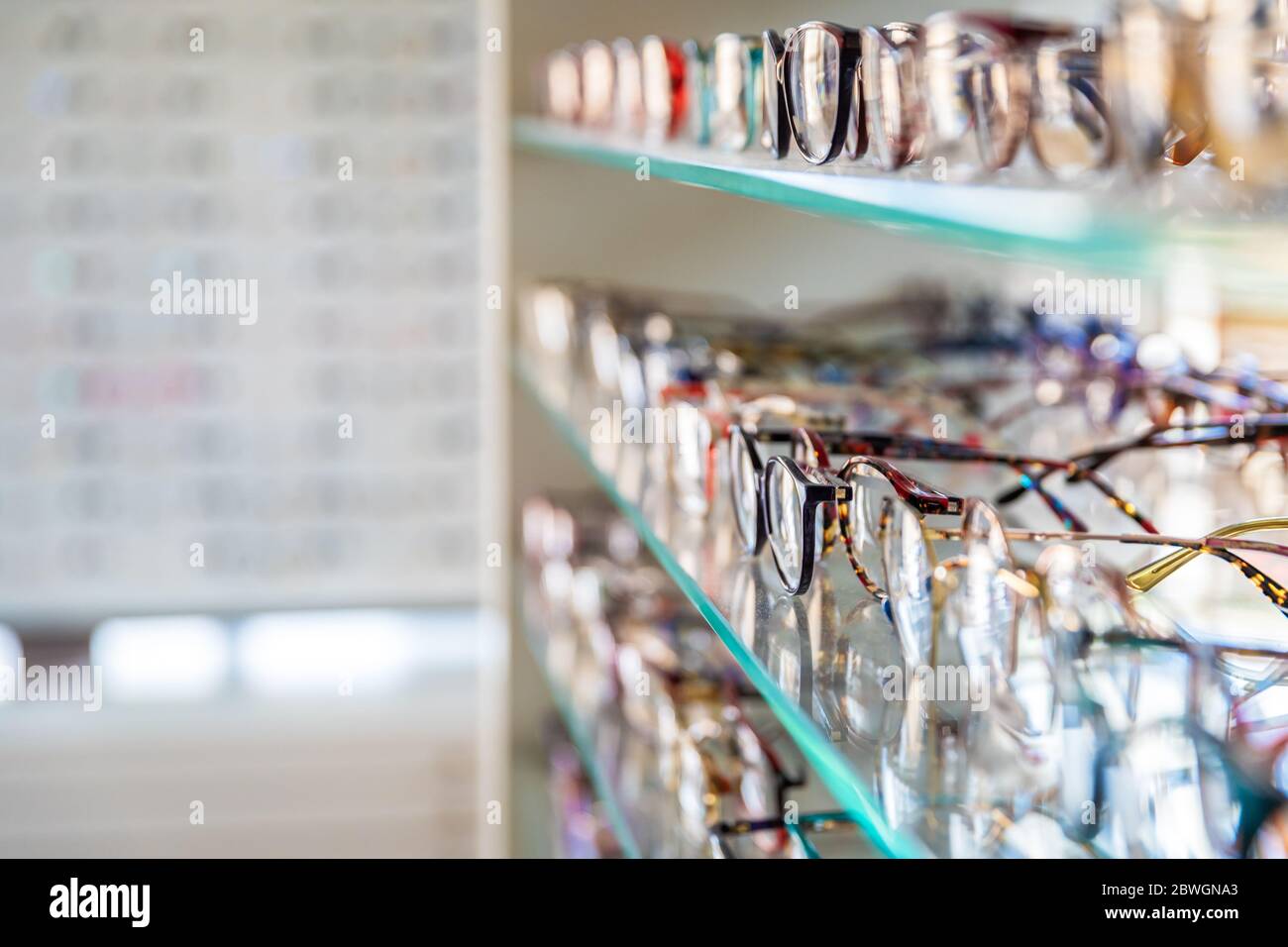 Vendita Di Occhiali Da Vista Immagini e Fotos Stock - Alamy