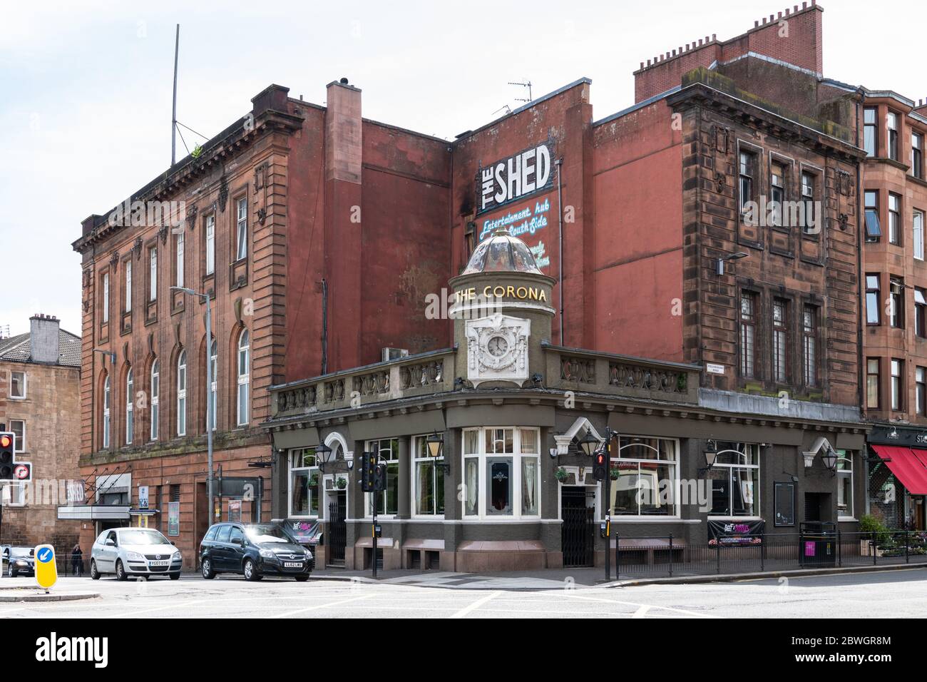 Il Corona Bar and Kitchen e il nightclub Shed, Shawlands, Glasgow, Scozia, Regno Unito Foto Stock