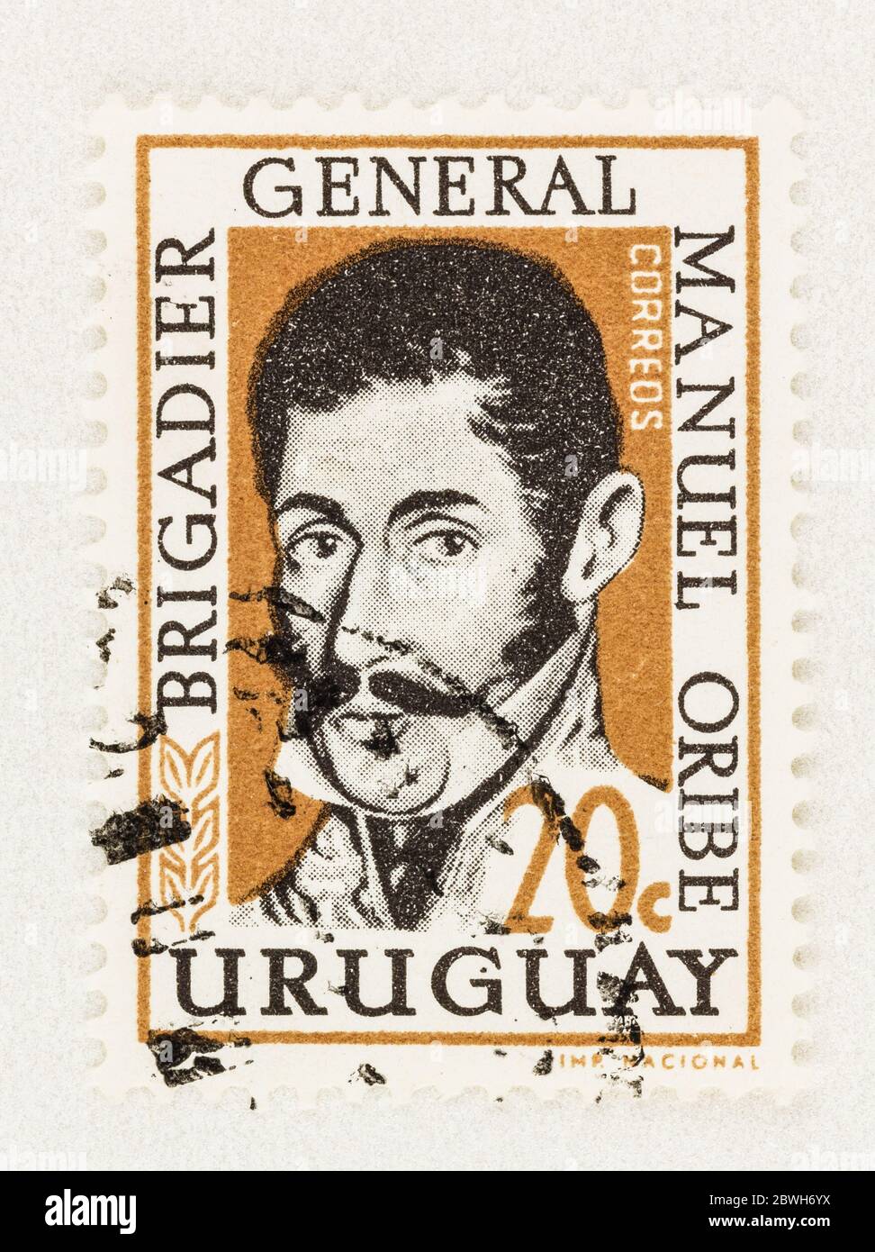 SEATTLE WASHINGTON - 30 maggio 2020: Ritratto del generale del brigadiere Manuel Oribe su 1961 20c francobollo dell'Uruguay. Scott 672 Foto Stock
