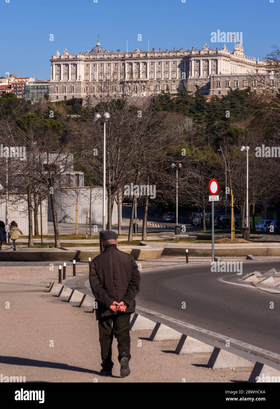 Palacio Real visto desde la Avenida de Portugal. Madrid. España Foto Stock