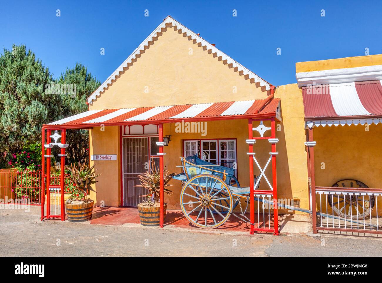 Uno dei Die Tuyshuise, una collezione di case artigiane rinnovate in Market Street a Cradock, Capo Orientale, Sud Africa. Foto Stock