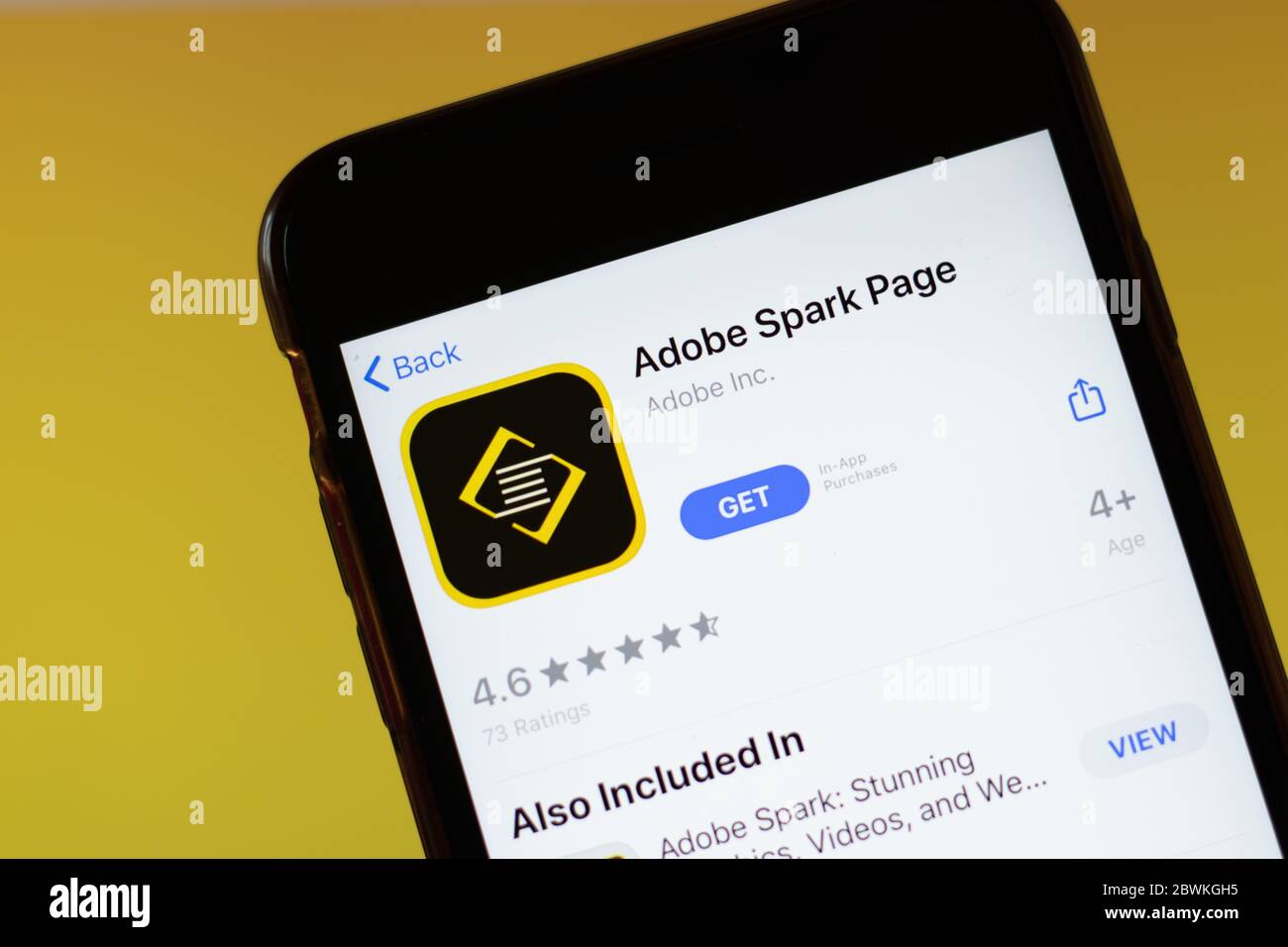 Mosca, Russia - 1 giugno 2020: Logo mobile dell'app Adobe Spark Page close-up sullo schermo, editoriale illustrativo. Foto Stock