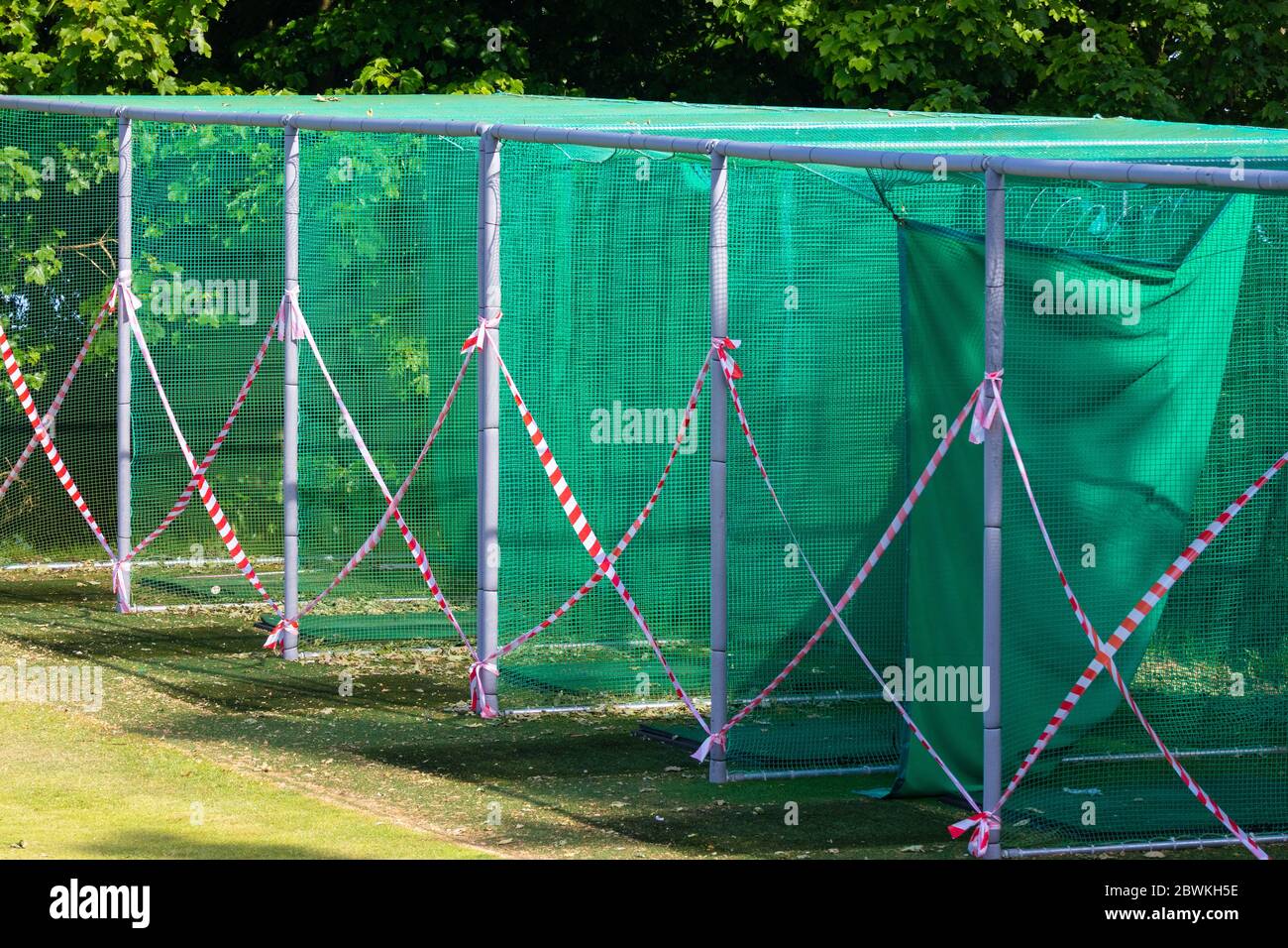 Ha fissato fuori le reti di pratica di golf a causa del blocco in Scozia. Foto Stock