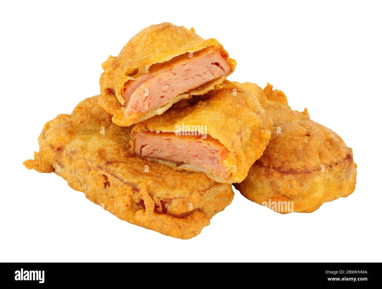 Pastella coperto fritto Spam pranzo frittelle di carne isolato su uno sfondo bianco Foto Stock