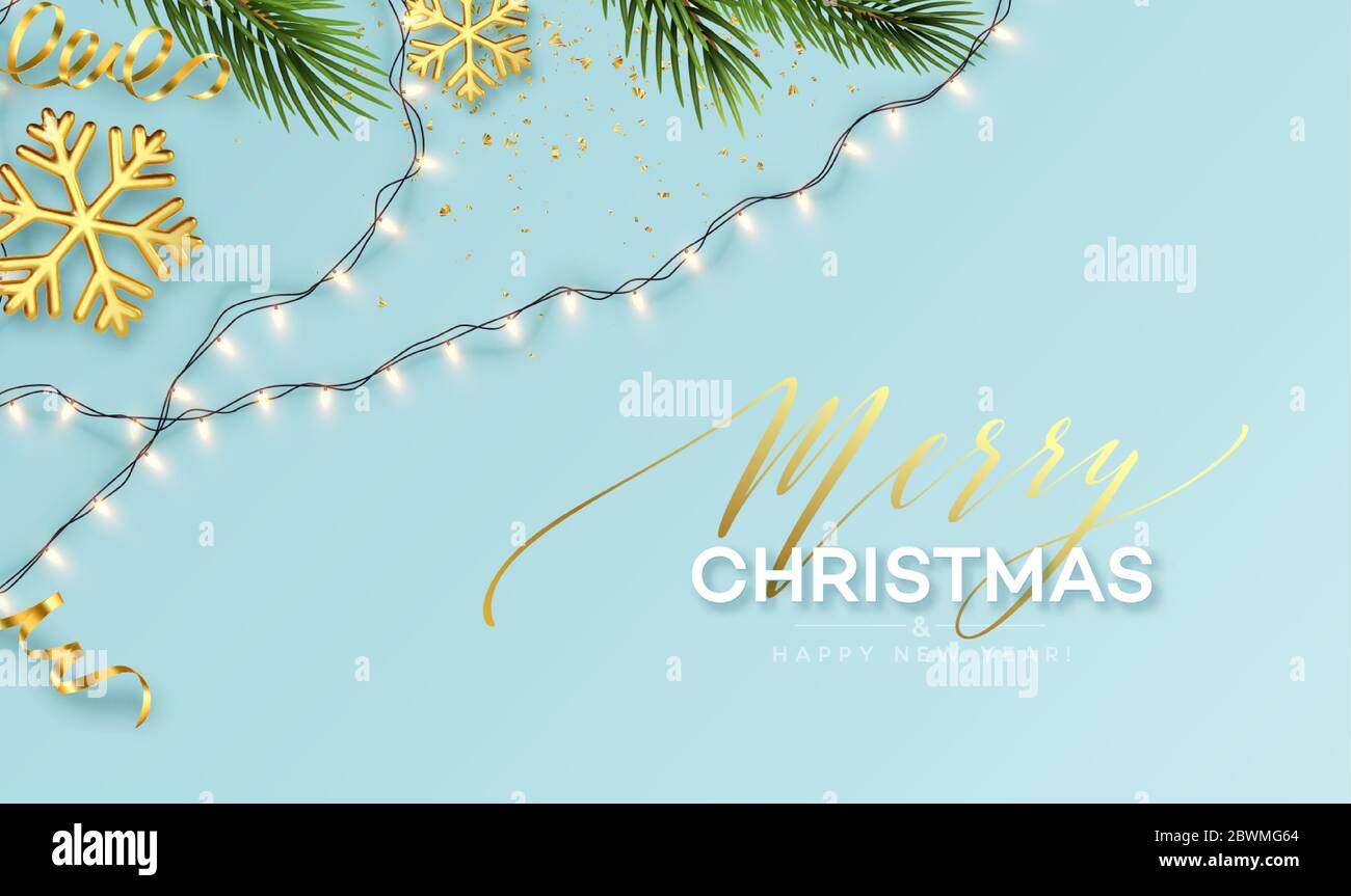Banner di Natale. Luci da garland scintillanti realistiche con fiocchi di neve dorati e una finta dorata su sfondo con le cialde dell'albero di Natale. Vettore Illustrazione Vettoriale