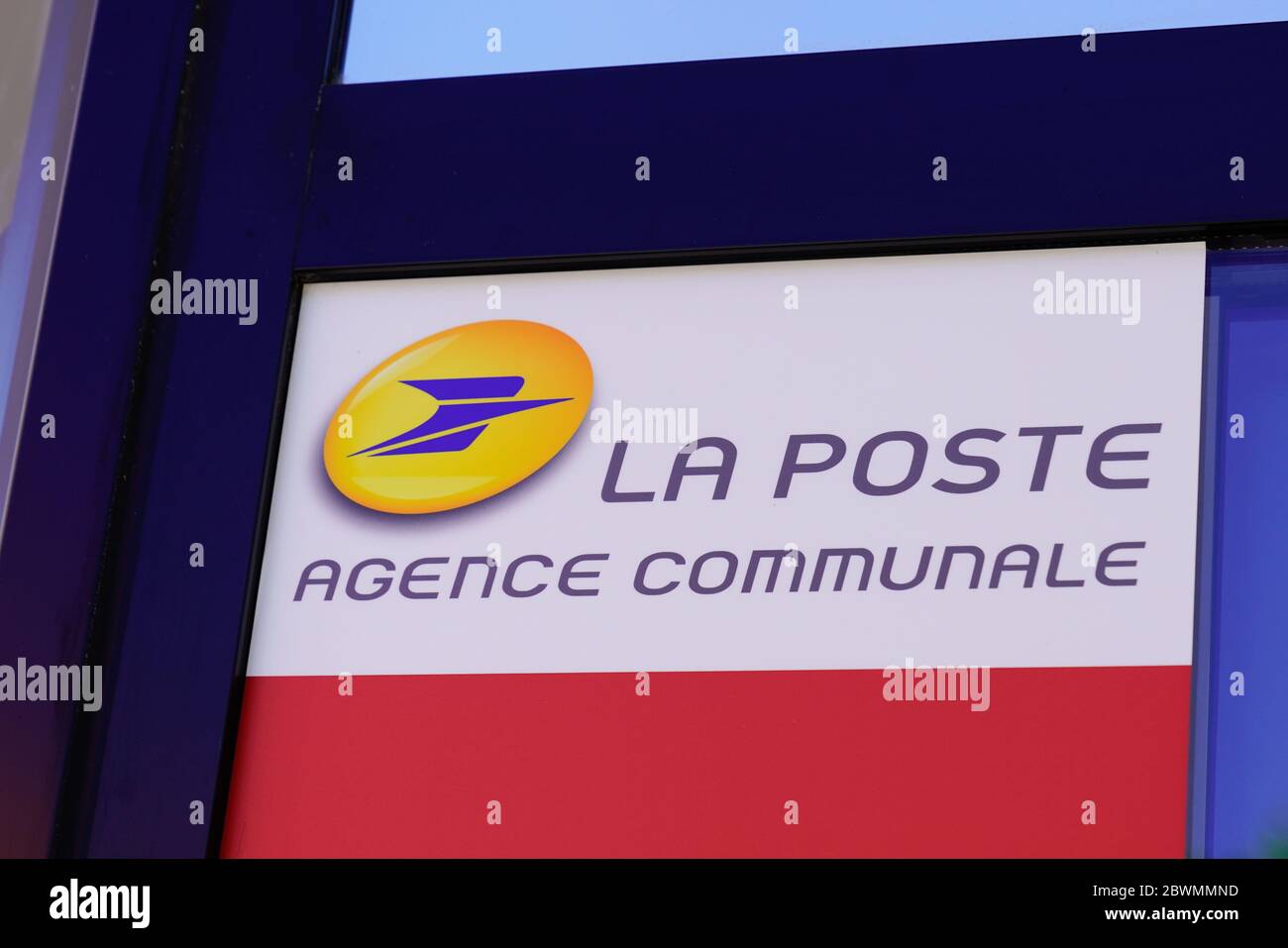 Bordeaux , Aquitaine / Francia - 05 05 2020 : la Poste agence postale comune logo segno di paese francese post banca Foto Stock