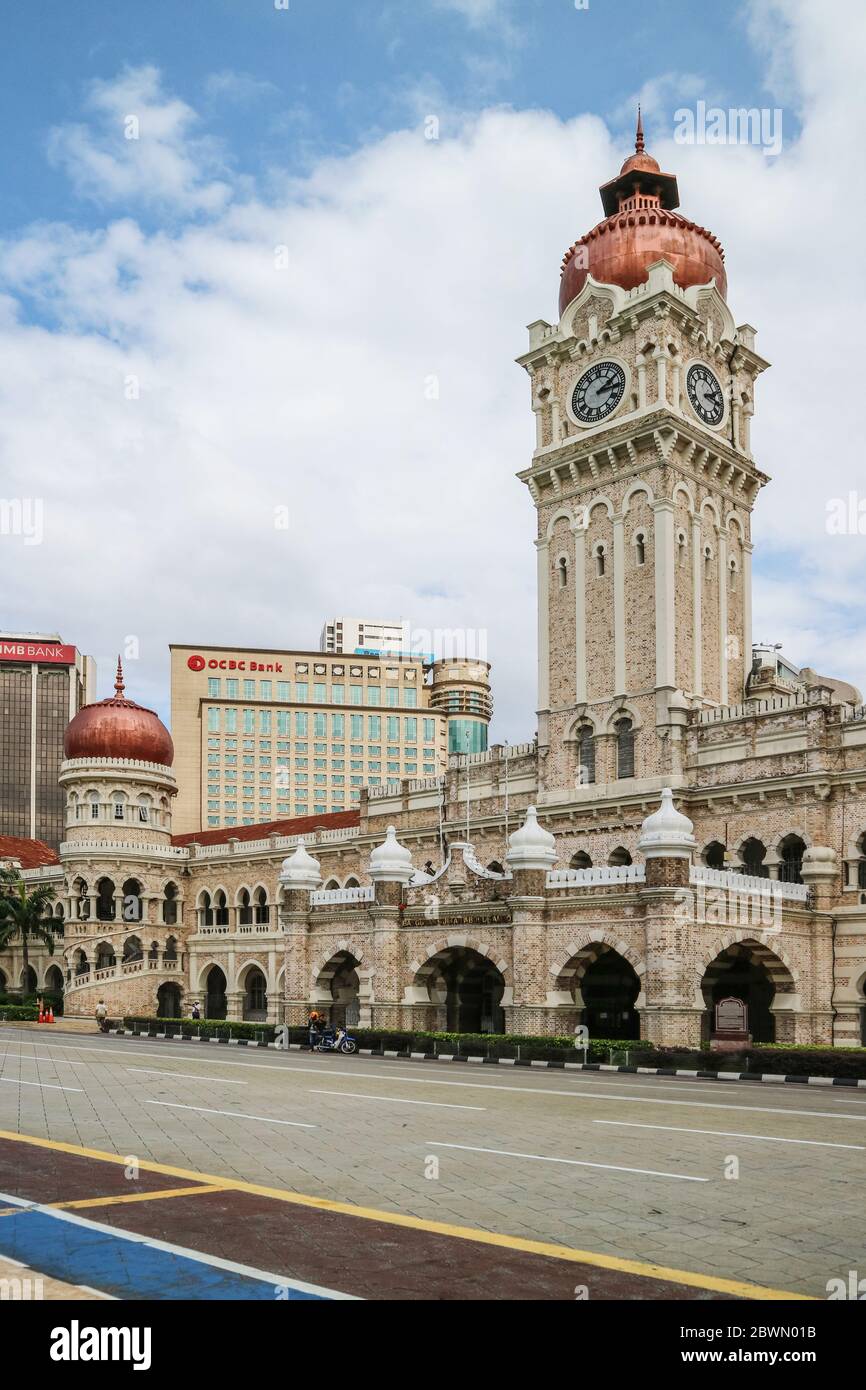 KUALA LUMPUR, MALESIA - 28 NOVEMBRE 2019: L'edificio Sultan Abdul Samad si trova di fronte alla Piazza Merdeka in Jalan Raja, Kuala Lumpur Malay Foto Stock