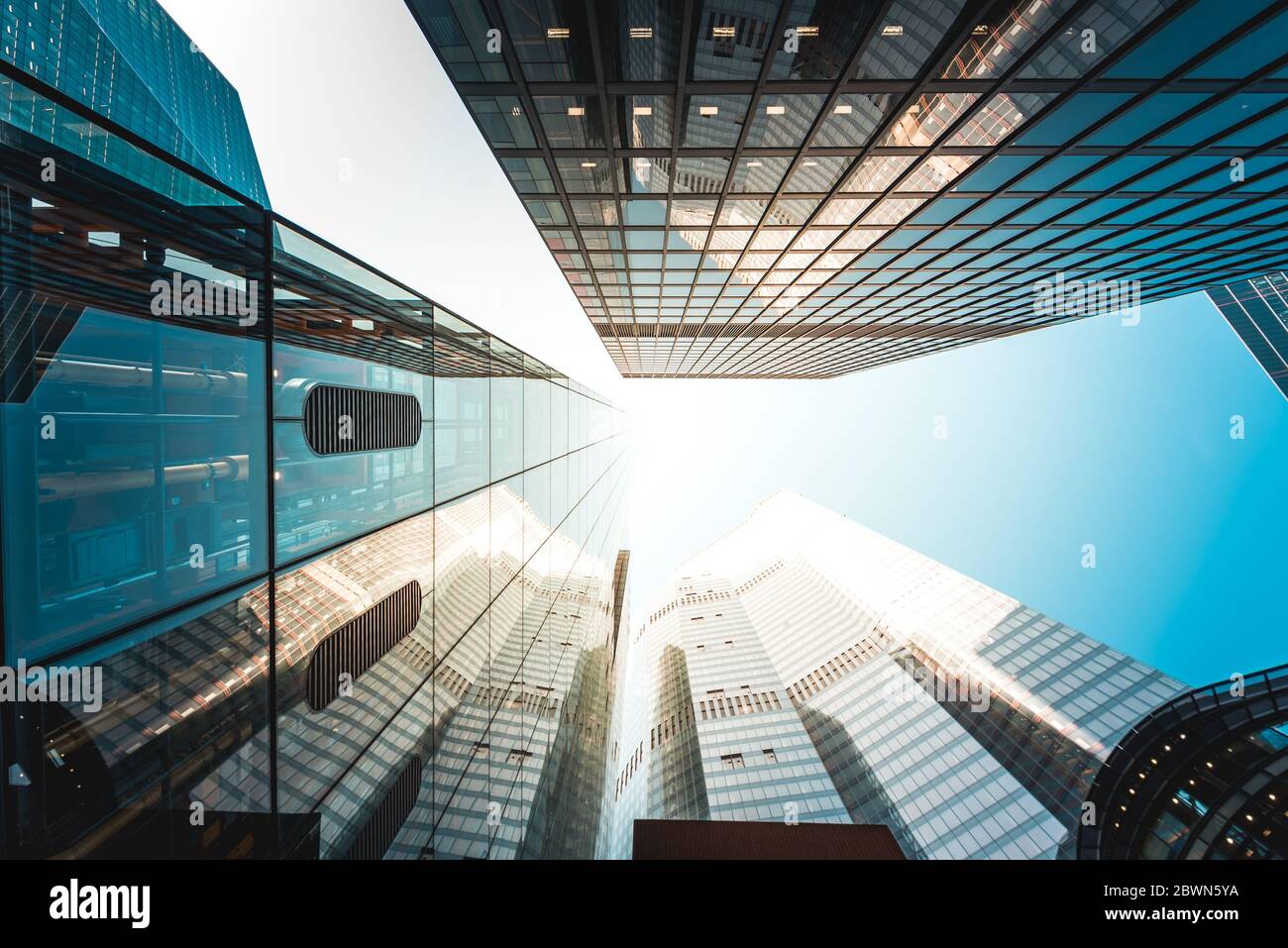 Moderni edifici aziendali e grattacieli nella città di Londra Foto Stock