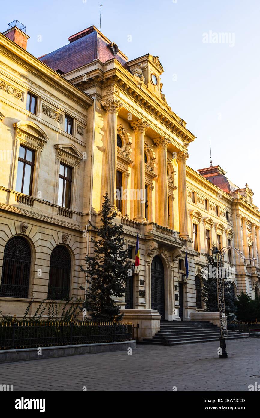 Banca nazionale di Romania (Banca Nationala a Romaniei). BNR è la banca centrale rumena. Sede centrale di BNR a Bucarest, Romania, 2020 Foto Stock