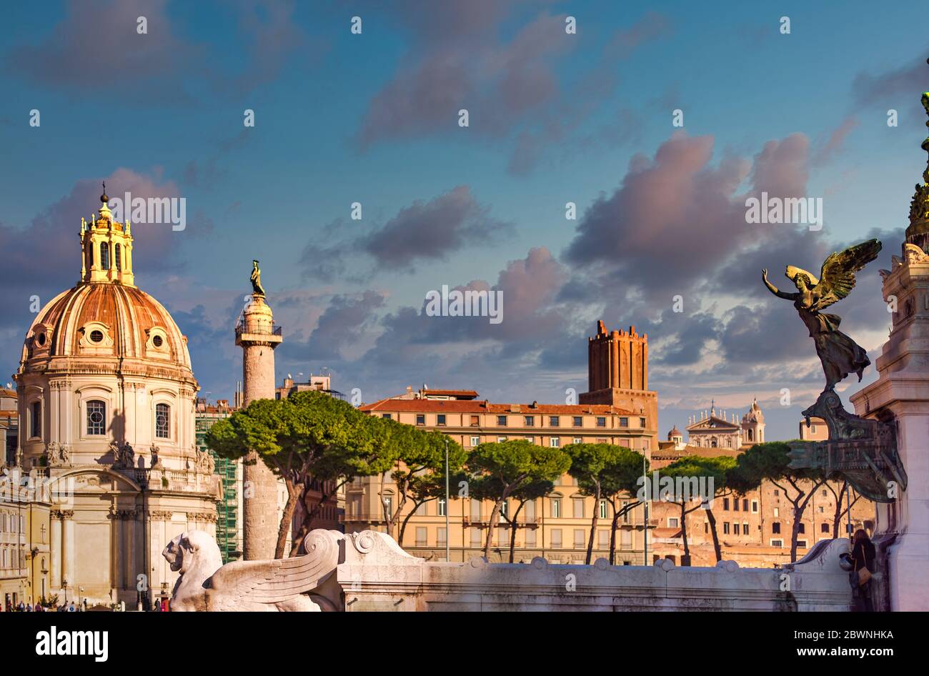 Piazza Venezia, vista dal Monumento a Vittorio Emanuele II, Roma Foto Stock