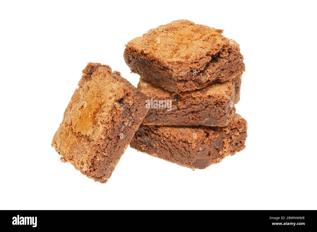 Pila di brownie al cioccolato isolate contro il bianco Foto Stock