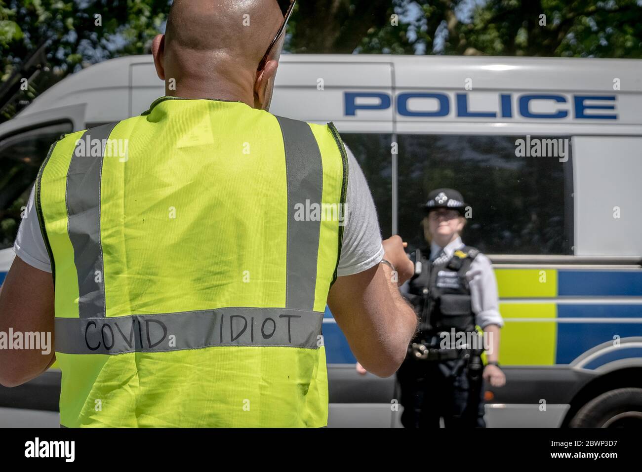 Coronavirus: Protesta anti-blocco ad Hyde Park per ribellare nuovamente le attuali regole governative di distanziamento sociale pubblico e raduni su larga scala. Foto Stock