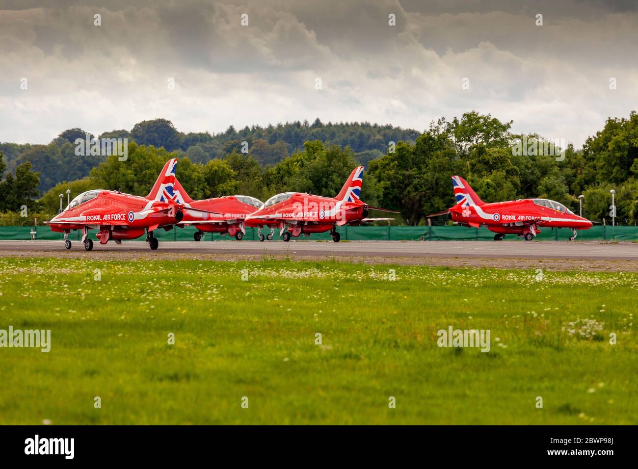 Red Arrow Jets sulla pista al Biggin Hill Airshow Foto Stock
