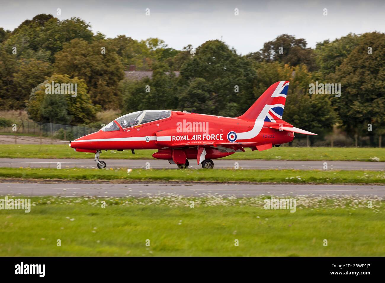 Red Arrow Jet sulla pista al Biggin Hill Airshow Foto Stock