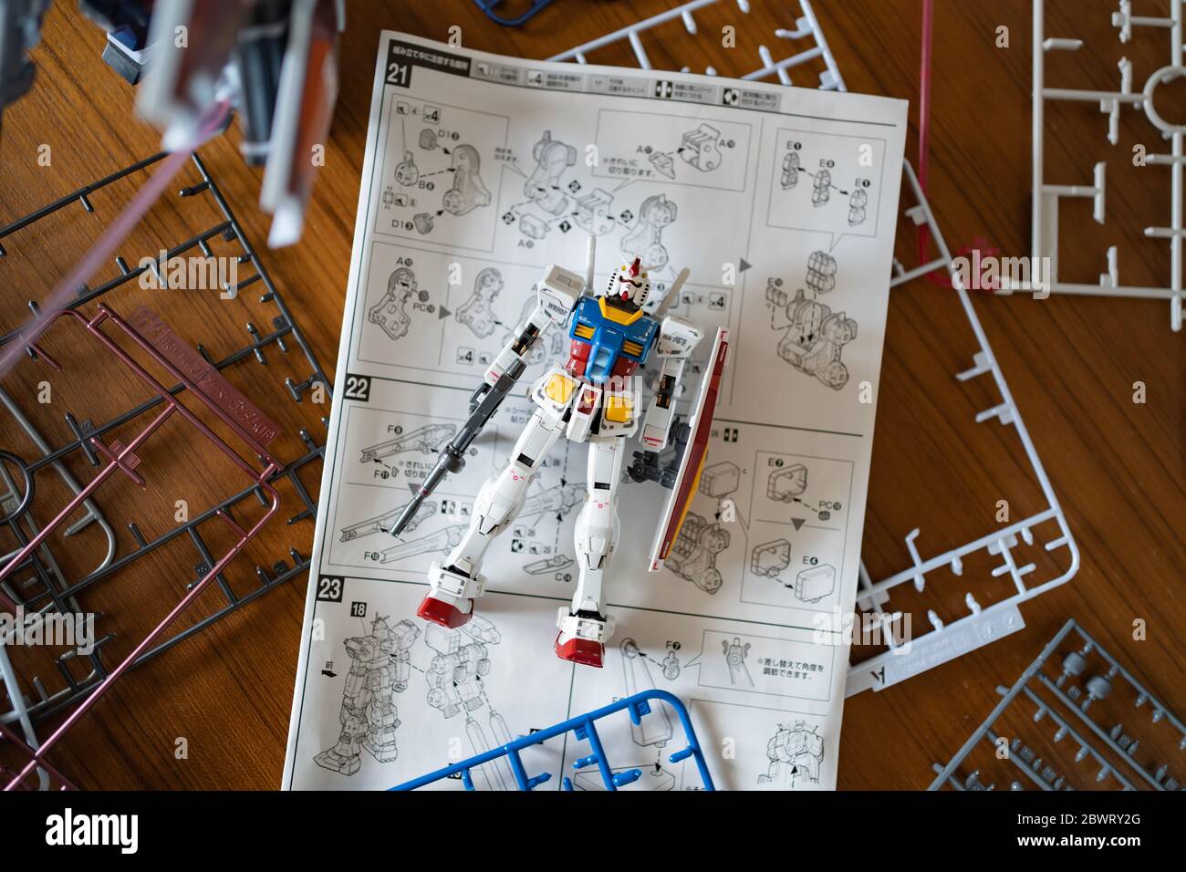 Bangkok, Thailandia - 31 maggio 2020 : Gunpla, il kit di plastica di Gundam, una serie di animazione giapponese, è stato assemblato. Foto Stock