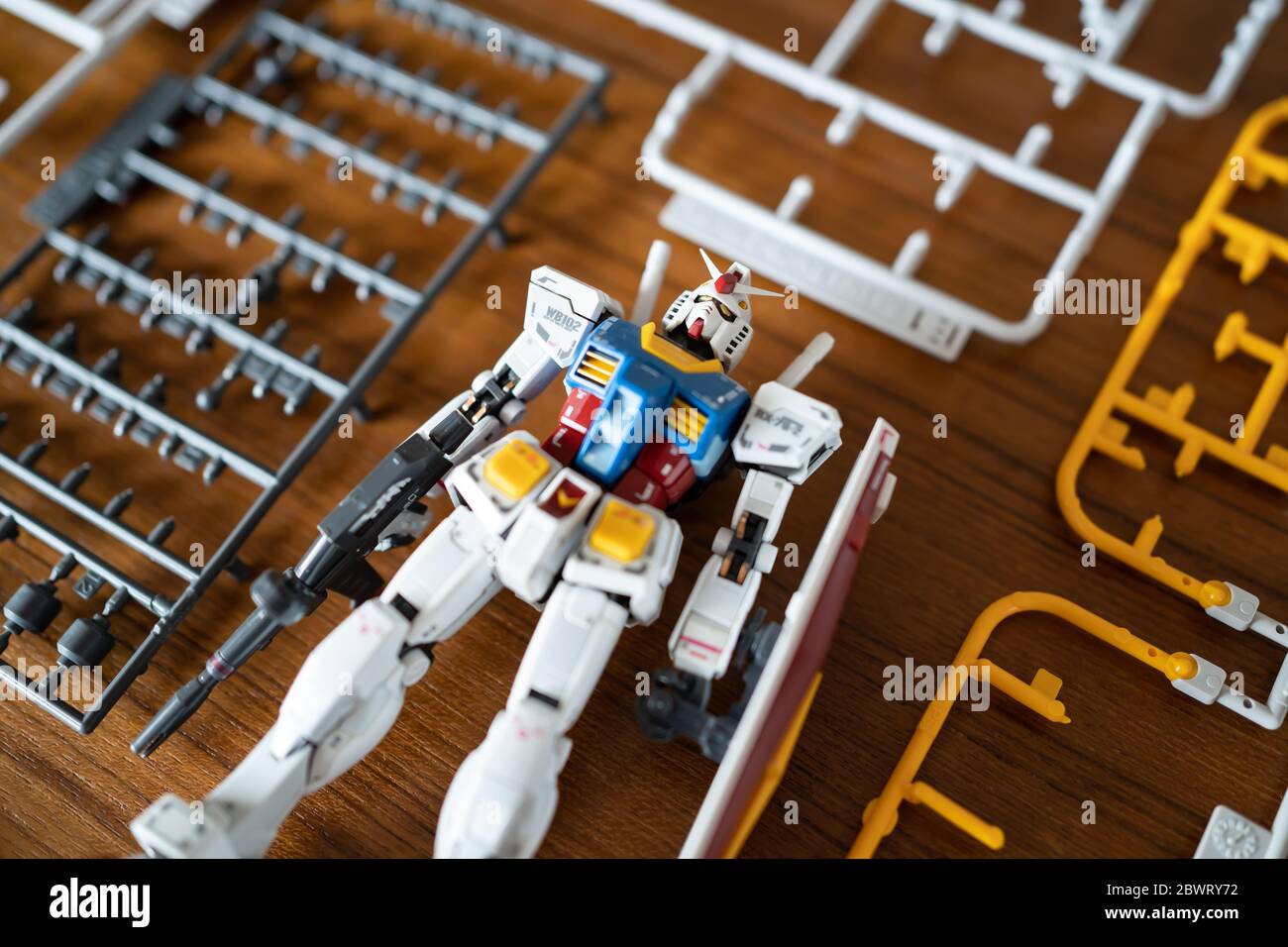 Bangkok, Thailandia - 31 maggio 2020 : Gunpla, il kit di plastica di Gundam, una serie di animazione giapponese, è stato assemblato. Foto Stock