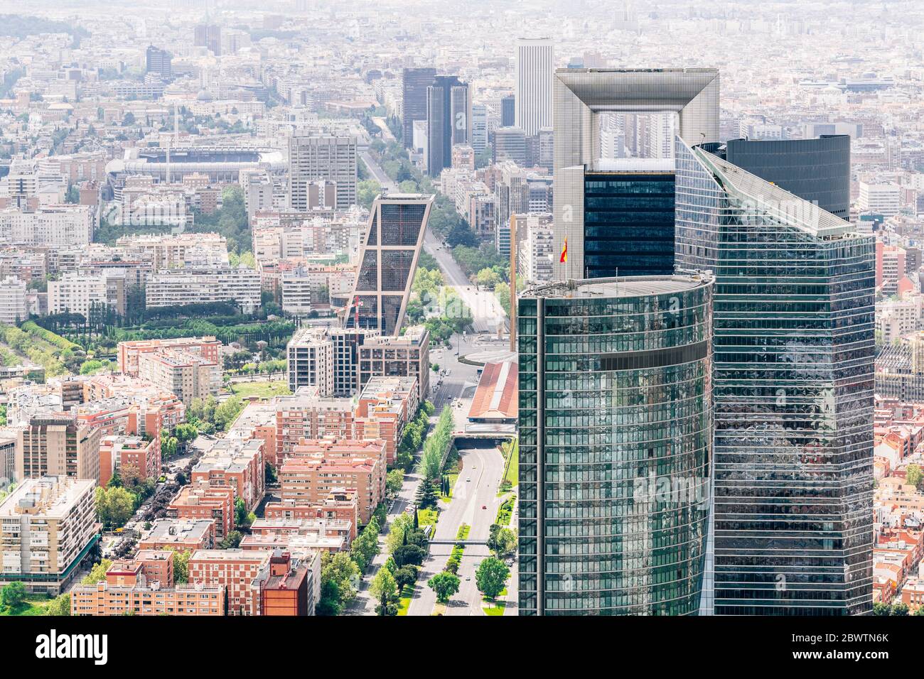 Spagna, Madrid, vista in elicottero della zona commerciale di Cuatro Torres Foto Stock