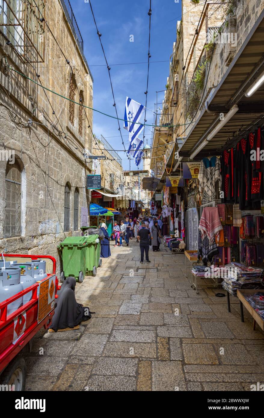 Al-wad Street nella città vecchia di Gerusalemme Foto Stock