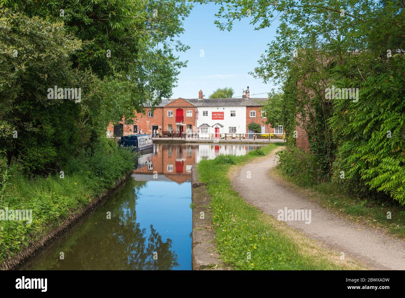 Il pub Swan di grado 2 a Fradley Junction in Staffordshire Foto Stock