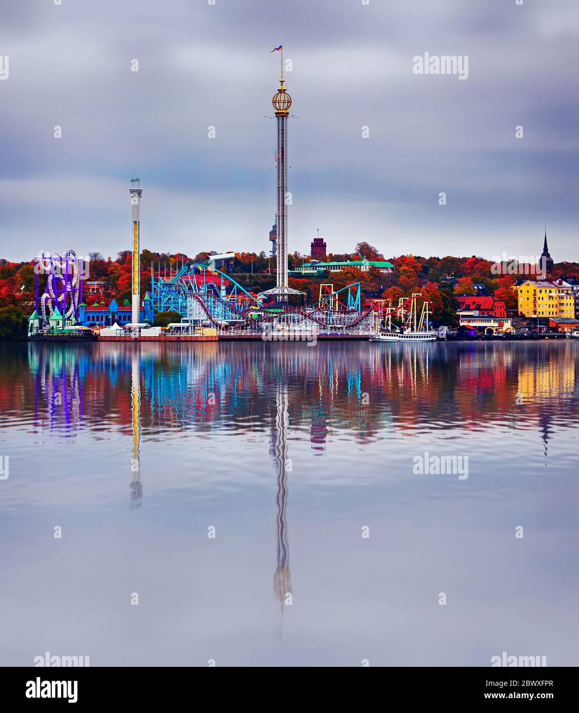 Stoccolma, Svezia - 17 ottobre 2013: parco dei divertimenti (Grona Lund) a Stoccolma, Svezia Foto Stock