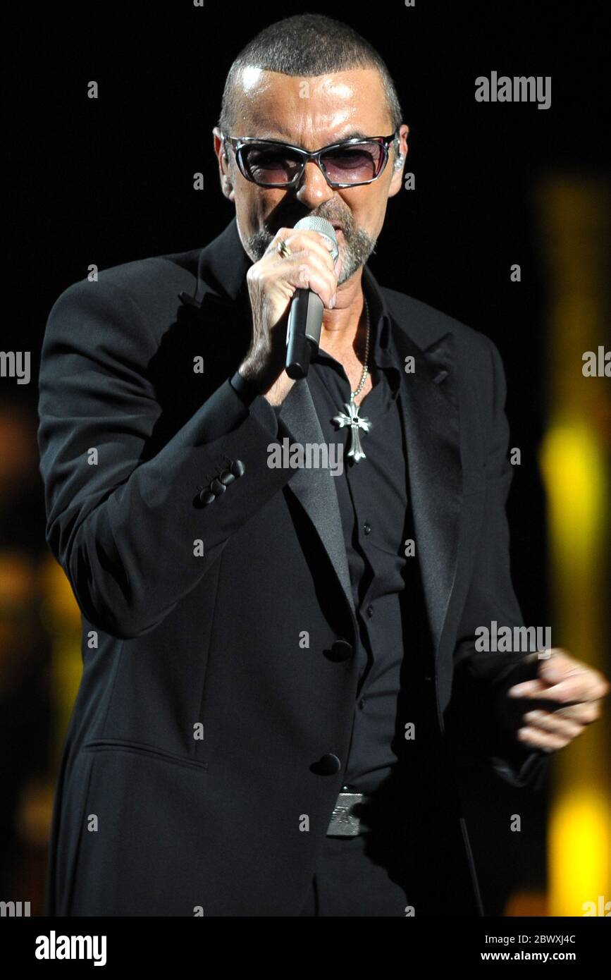 George Michael esegue un concerto di gala di beneficenza per Sidaction al Palais Garnier Opera House di Parigi, Francia, il 09 settembre 2012 Foto Stock