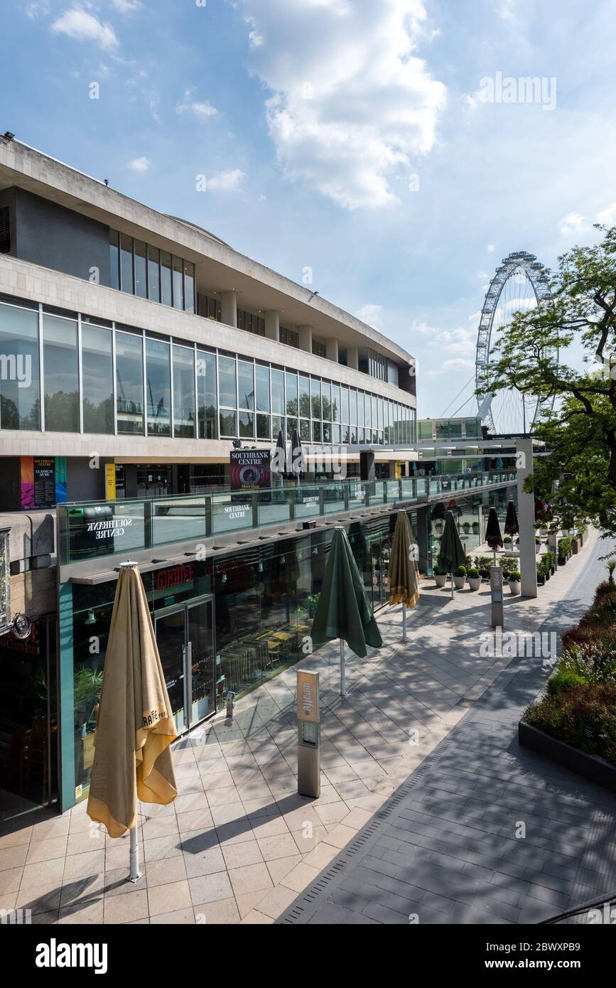 Royal Festival Hall, South Bank di Londra, Regno Unito Foto Stock