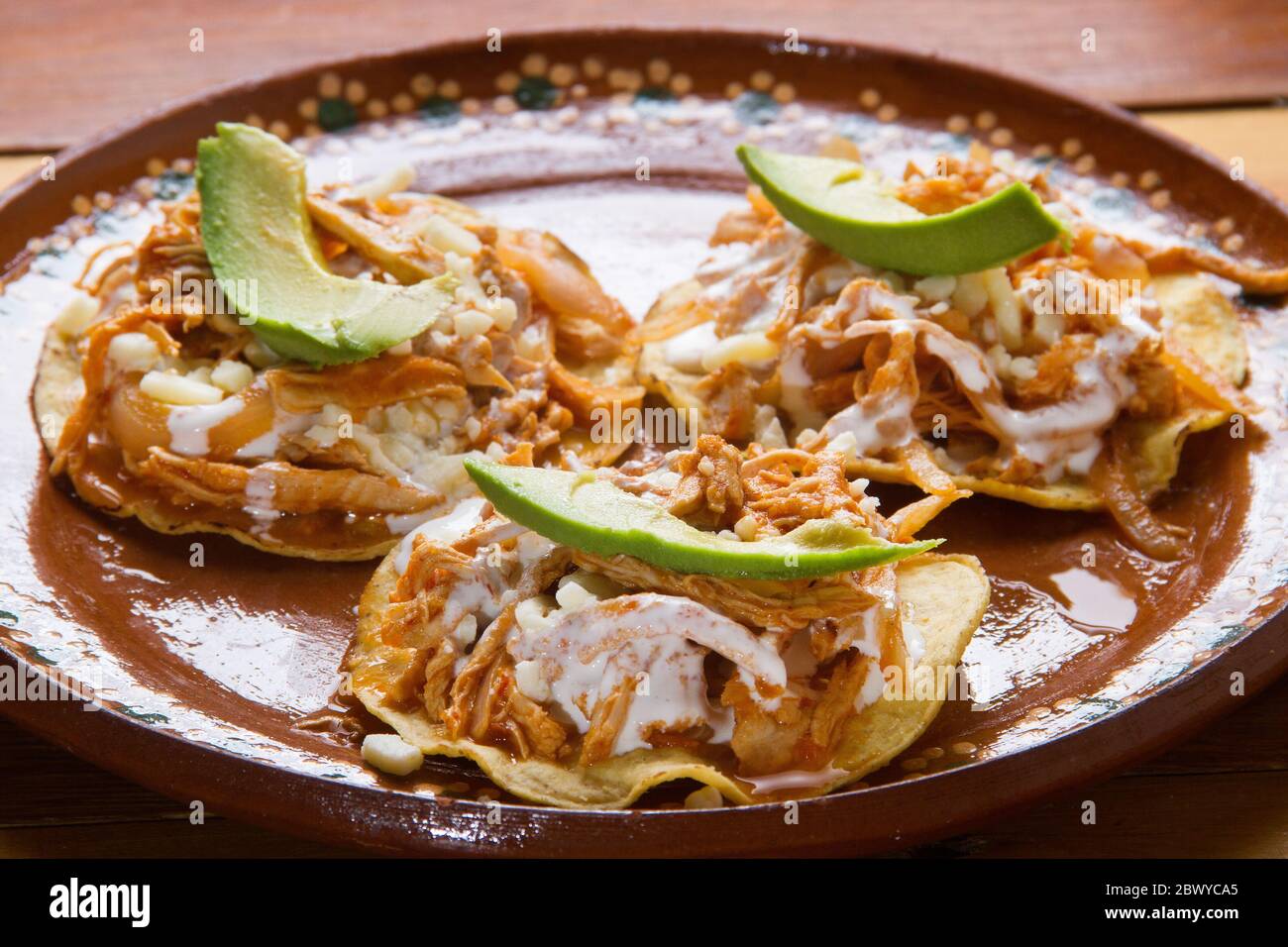 Cibo messicano tradizionale: Tostadas tinga Foto Stock