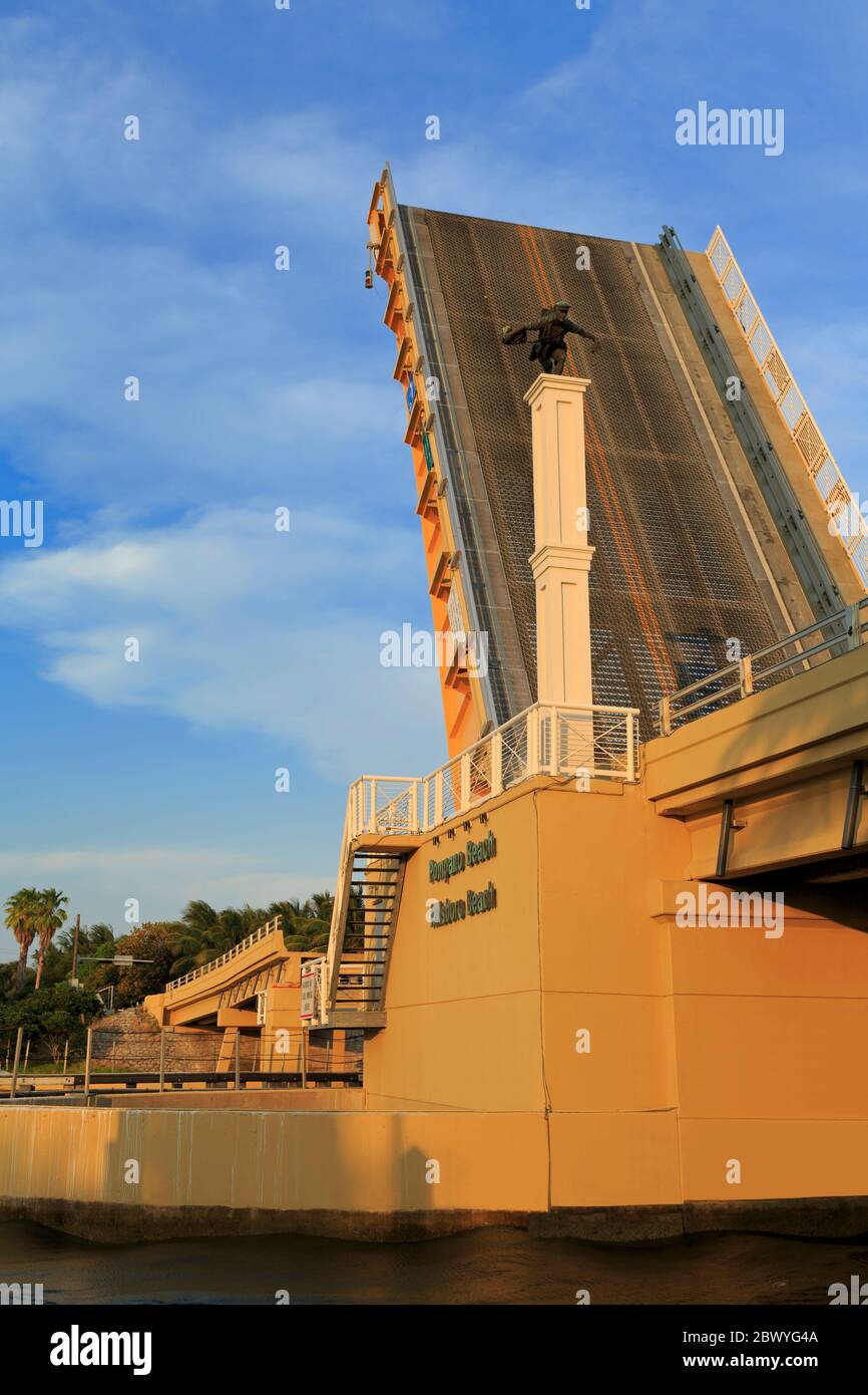 Hillsboro Inlet Draw Bridge, Pompano Beach, Florida, Stati Uniti Foto Stock