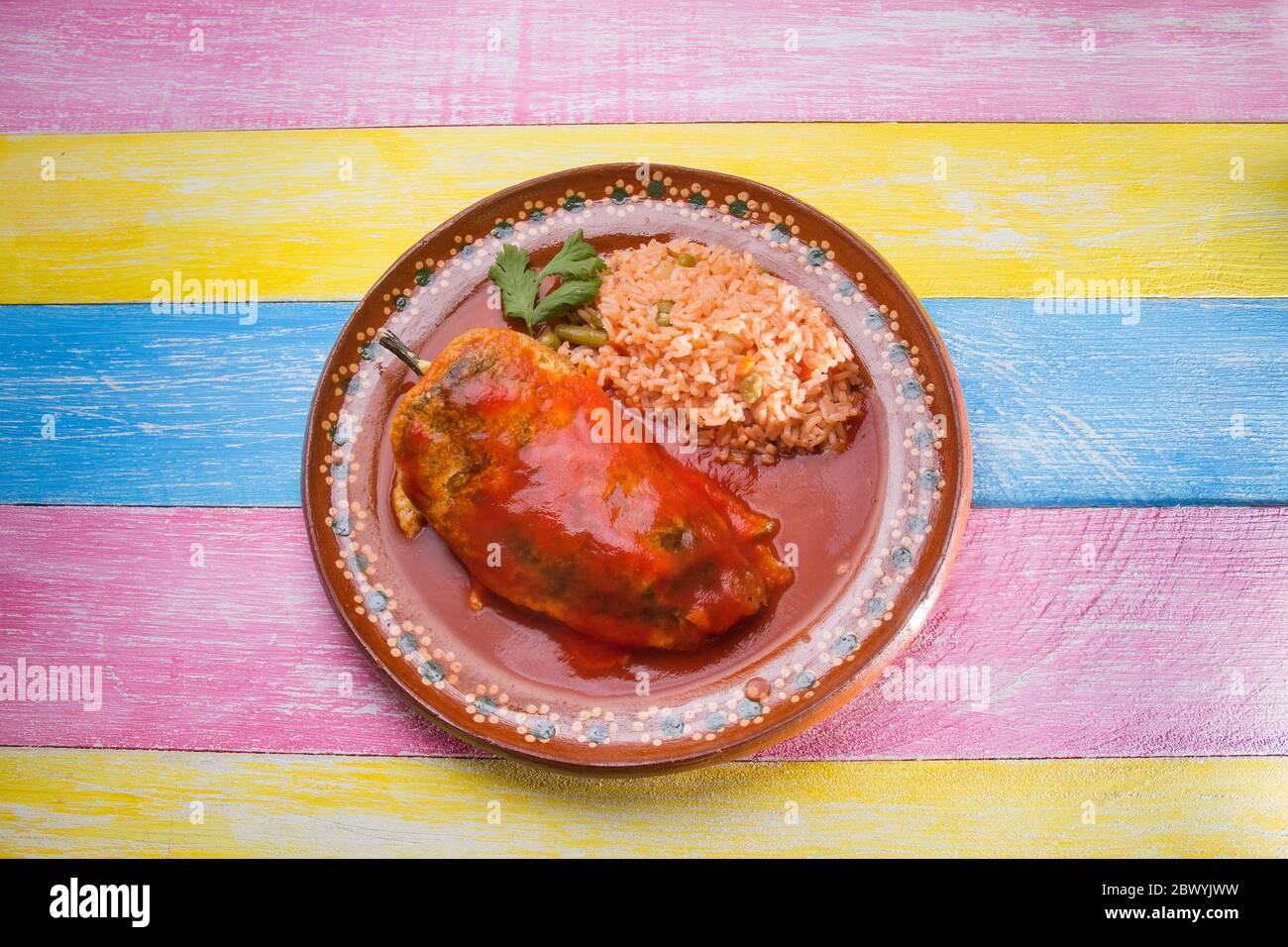Cibo messicano tradizionale: Rellenos di peperoncini Foto Stock