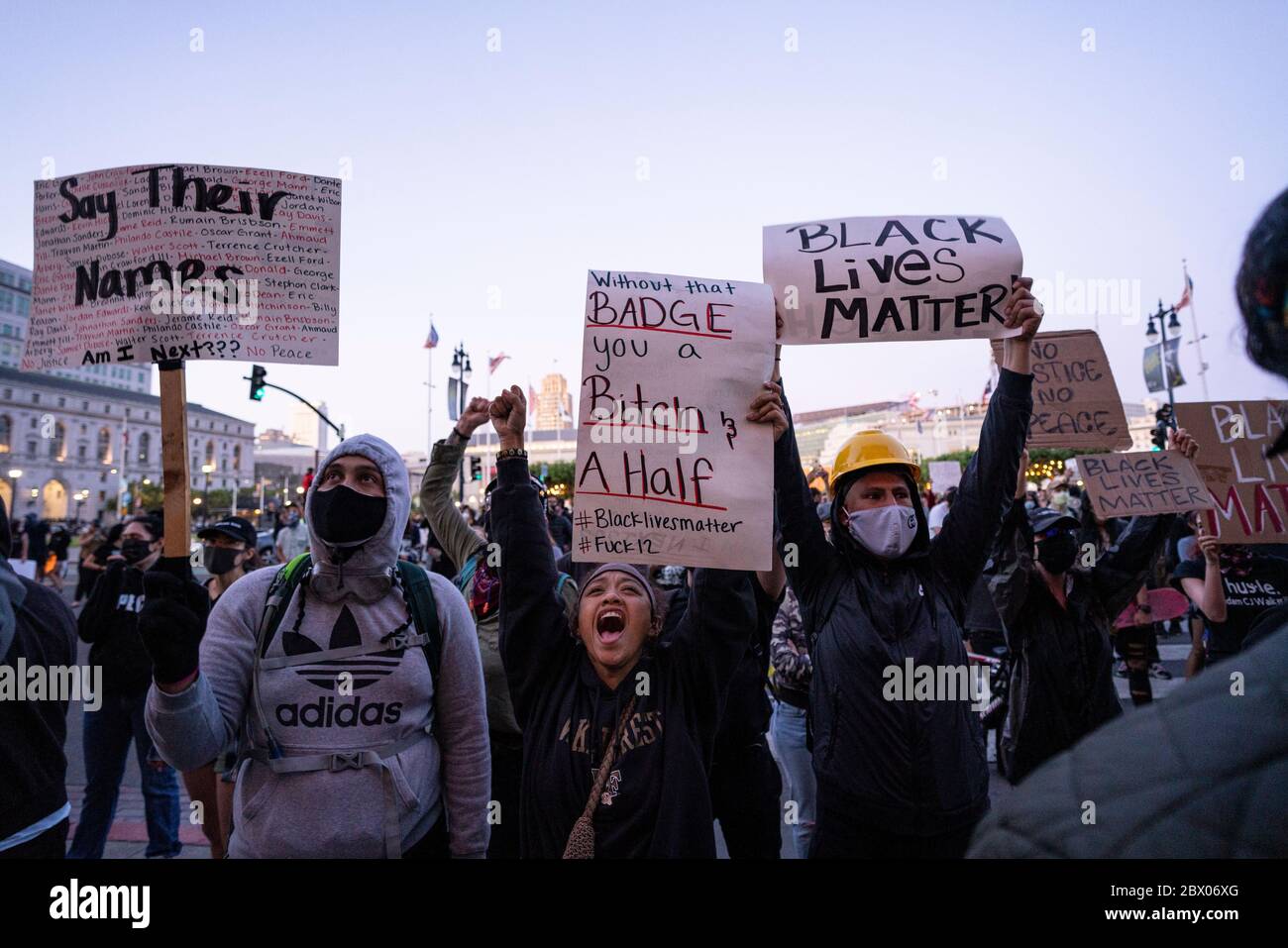 Proteste pacifiche a San Francisco in risposta all'assassinio di George Floyd e di altri in custodia di polizia Foto Stock