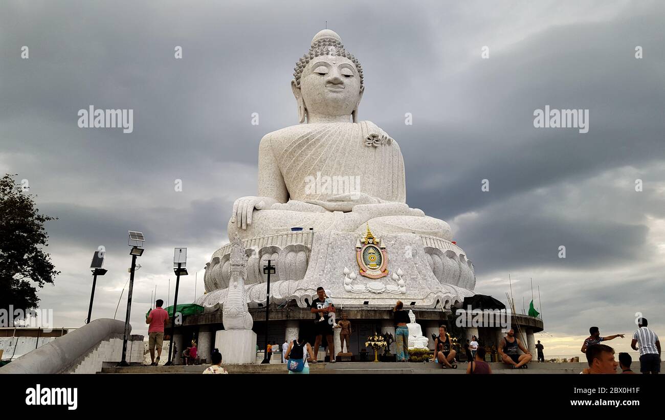 Statua del Grande Buddha - statua del Buddha di Maravija sulla collina di Nakkerd, Phuket, Thailandia 20/11/2019 Foto Stock