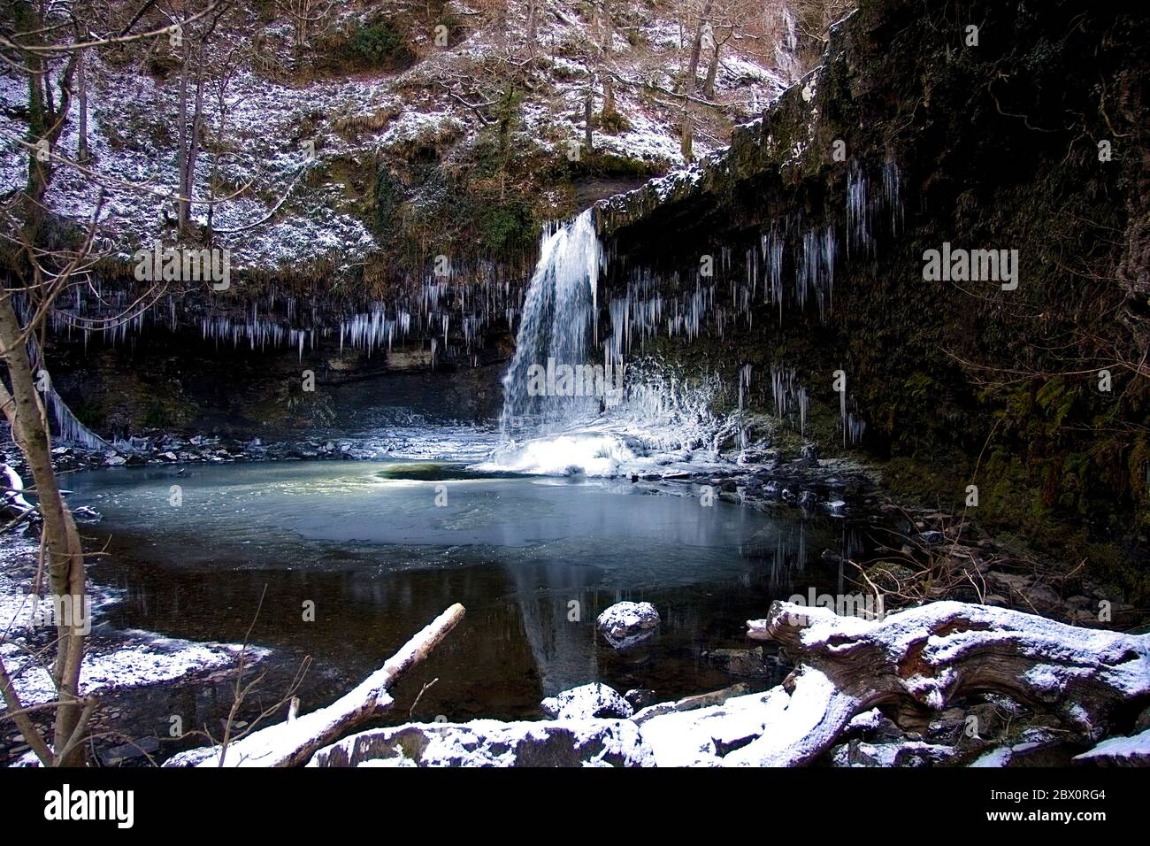 Sgwd Gwladys o Lady Falls in inverno nella Neath Valley, Galles del Sud, Regno Unito Foto Stock