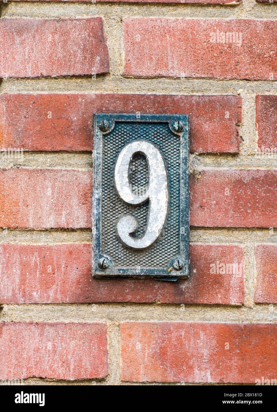 Numero di casa 9 Foto Stock
