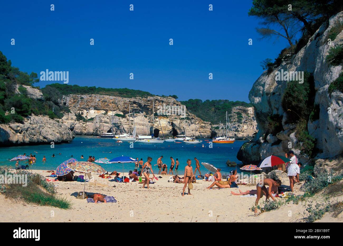 Spiaggia Cala Macarelleta, isola Baleari Menorca, Spagna, Europa Foto Stock