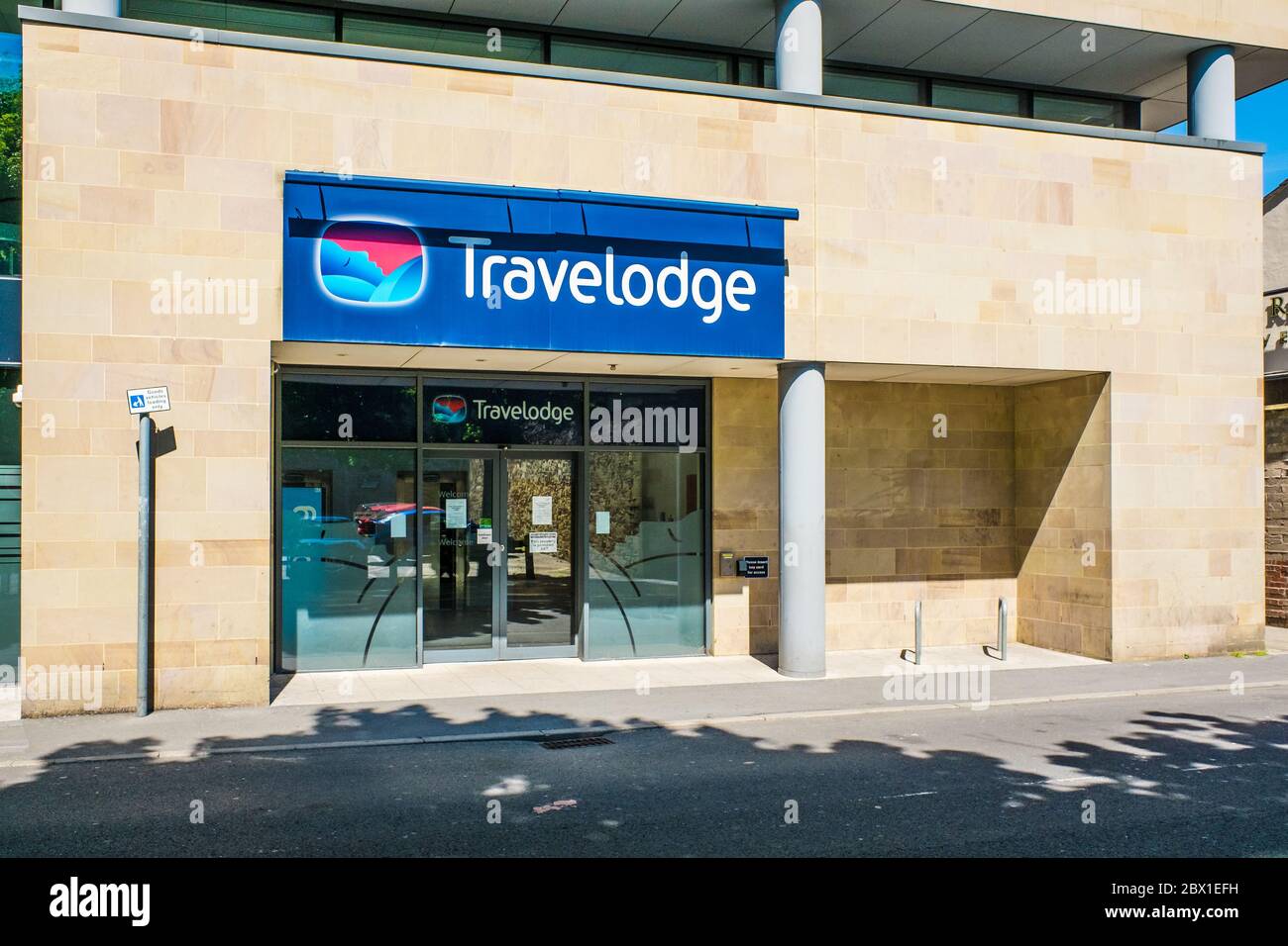 Travelodge la catena alberghiera budget riporta un aumento dei ricavi. Foto Stock