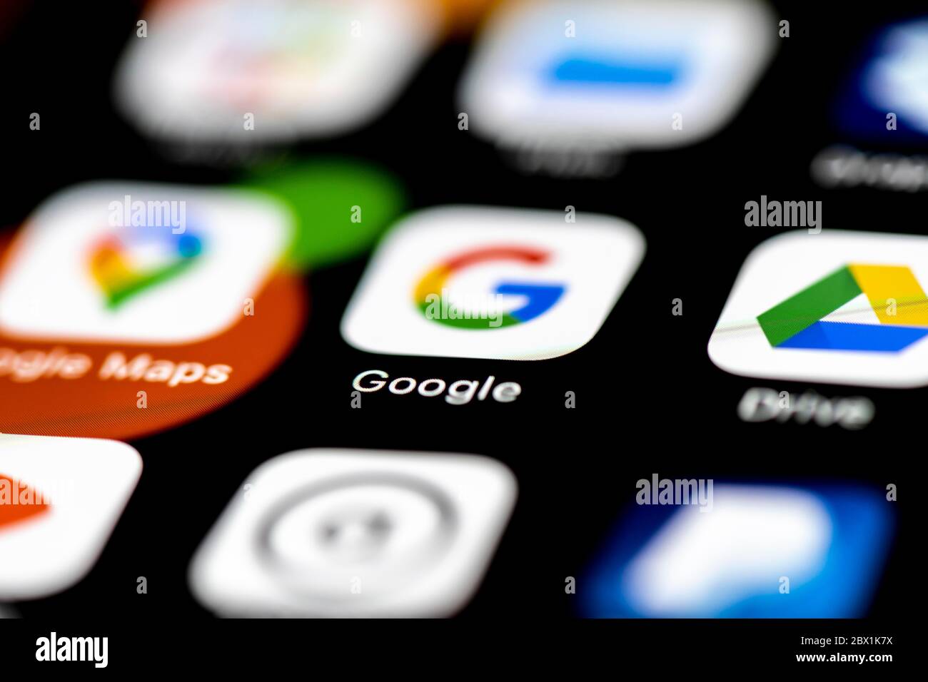 App di Google, Google Maps, Drive, icone delle app sul display di un telefono cellulare, iPhone, smartphone, primo piano Foto Stock