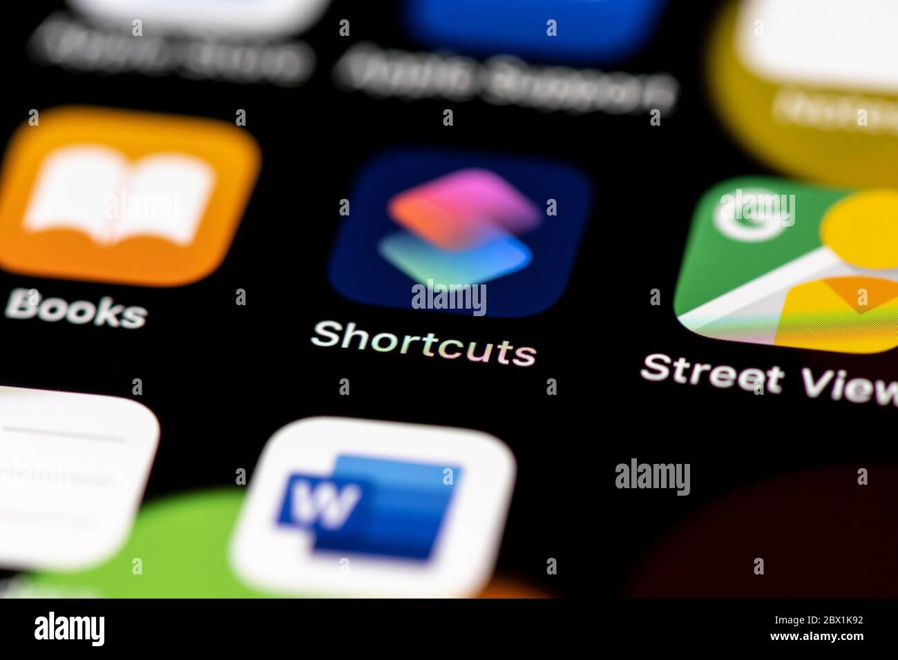 Tasti di scelta rapida, icone delle applicazioni sul display di un telefono cellulare, iPhone, smartphone, primo piano Foto Stock