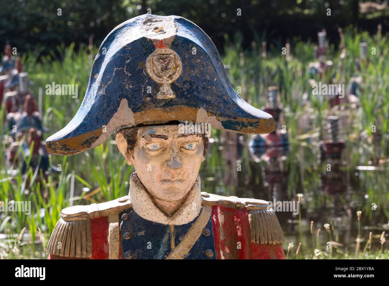 Nieuwkuijk,Olanda,03-giugno-2020:questo parco a tema per bambini Land van ooit con il teatro di unirsi e dove i bambini sono il capo è stato aperto dal 1989 e chiuso nel 2007. La foto mostra la battaglia di Waterloo Foto Stock