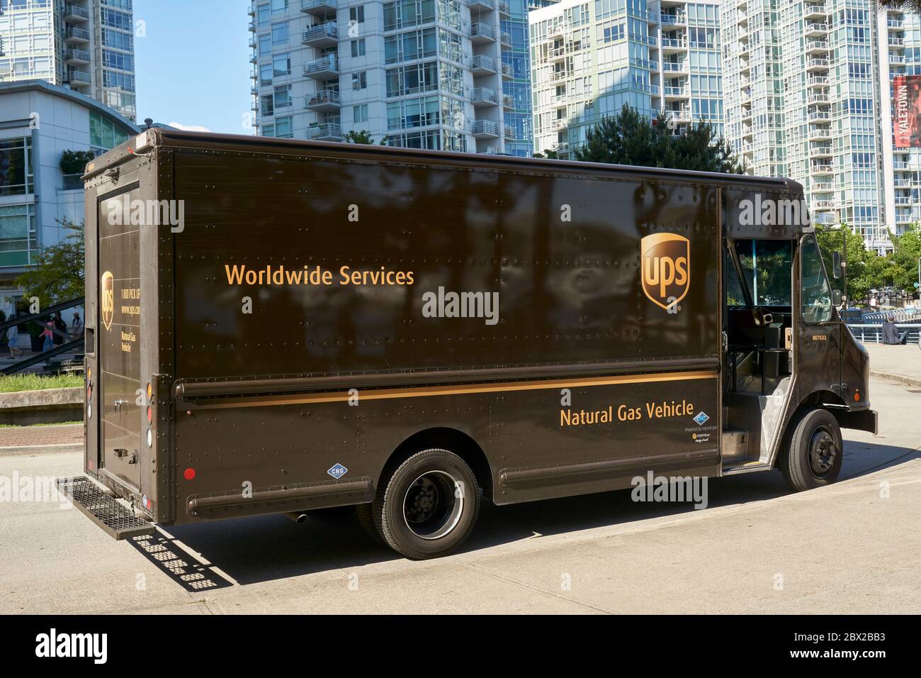 Un camion UPS parcheggiato in una strada a Yaletown, Vancouver, British Columbia, Canada Foto Stock