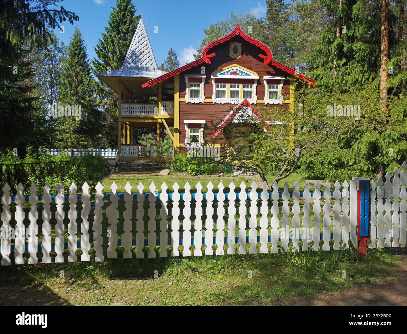 Tipico edificio residenziale in Russia Foto Stock