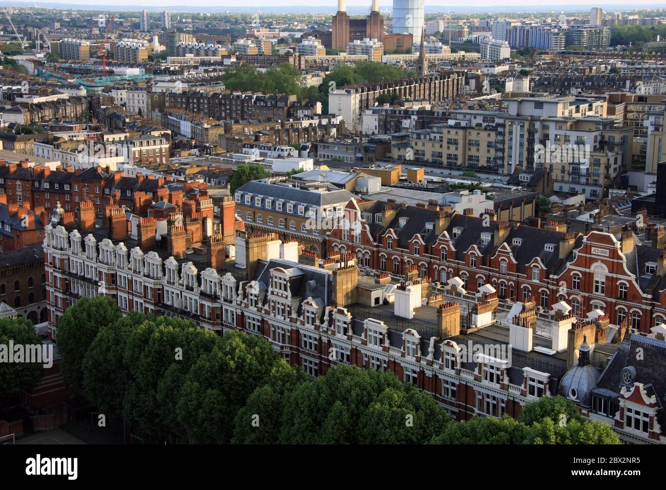 Vecchia Londra alloggio dall'aria Foto Stock