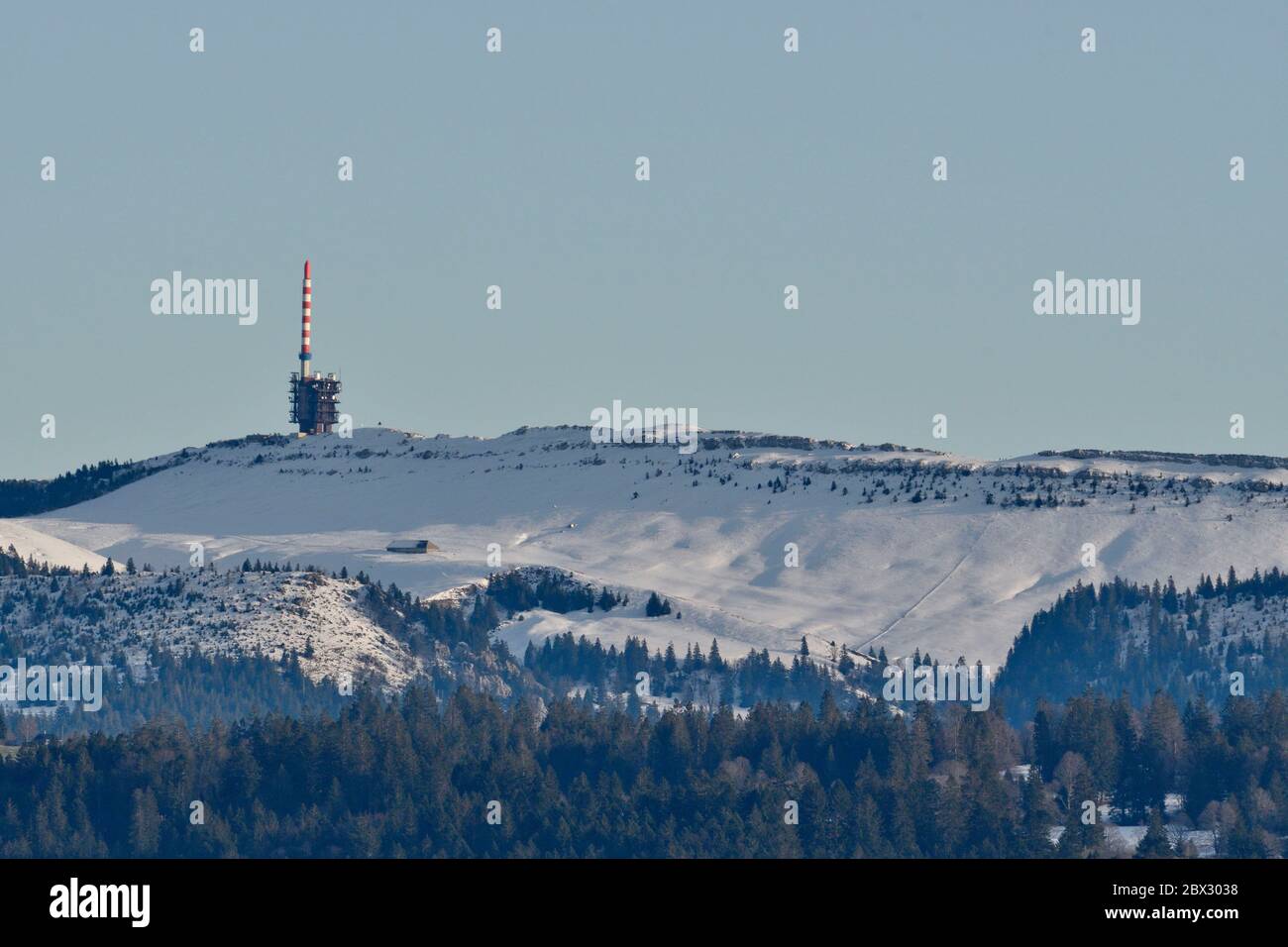 Svizzera, massiccio del Chasseral, antenna, neve Foto Stock
