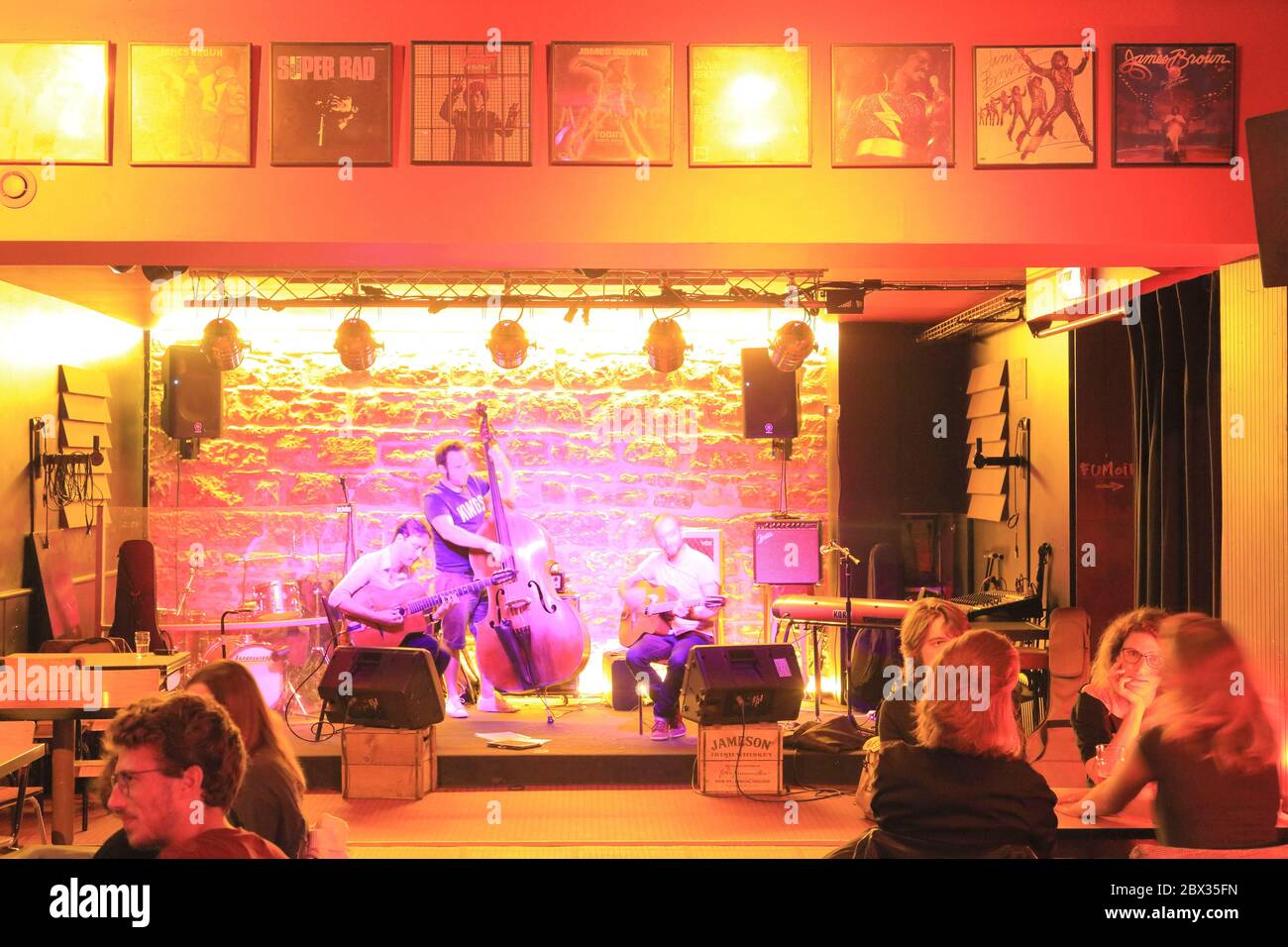 Francia, Rodano, Lione, Croix Rousse piste distretto, la Clef de Voûte, jazz club installato in una cantina a volta del 18 ° secolo Foto Stock