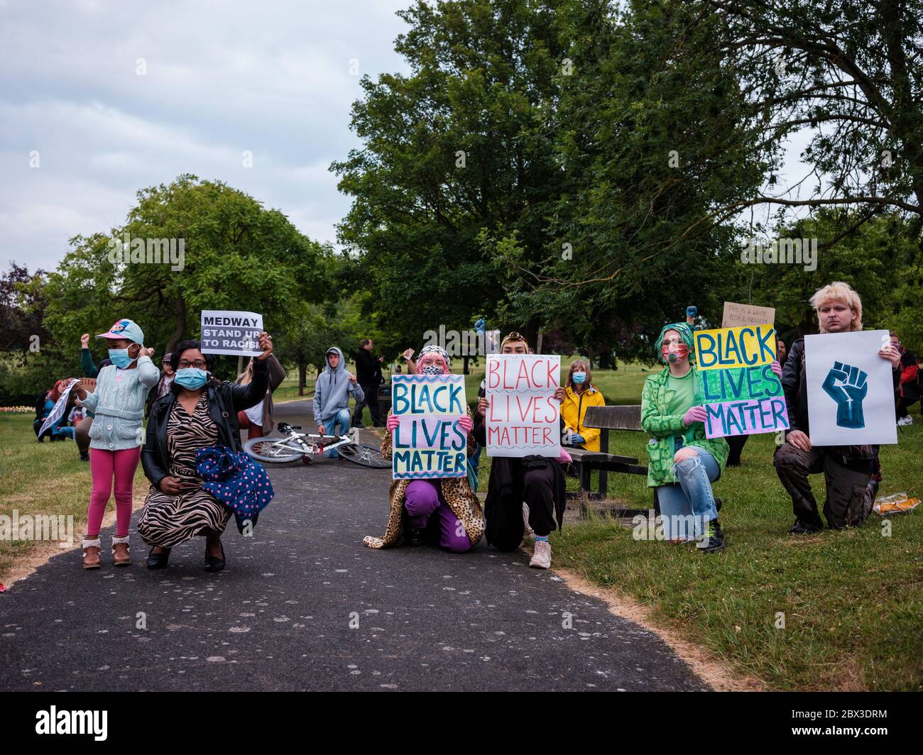 4 Giugno 2020. Rochester, Kent. Regno Unito. I sostenitori del gruppo Black Lives Matter partecipano a una protesta pacifica a Rochester, Kent. Foto Stock