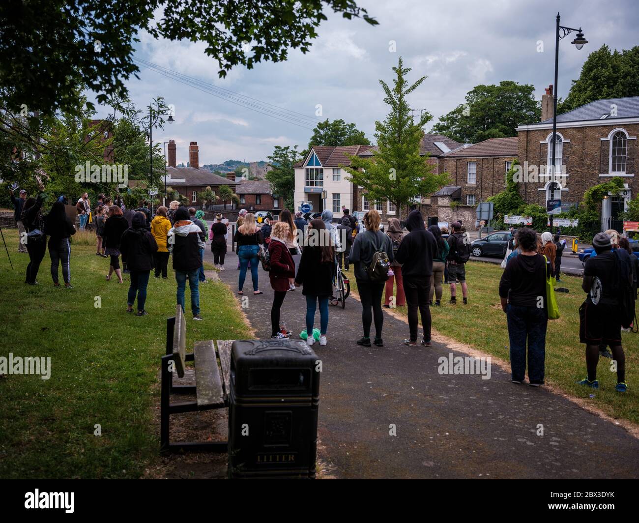 4 Giugno 2020. Rochester, Kent. Regno Unito. I sostenitori della Black Lives Matter partecipano a una protesta pacifica a Rochester, Kent. Foto Stock