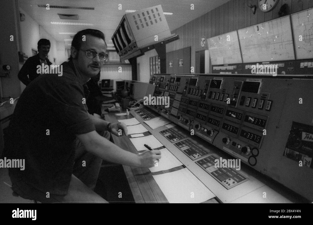 Berlin-Bezirke / industria / 8 / 1983 Jacobs Coffee Roasting Company. Il centro di controllo // alimenti / [traduzione automatizzata] Foto Stock