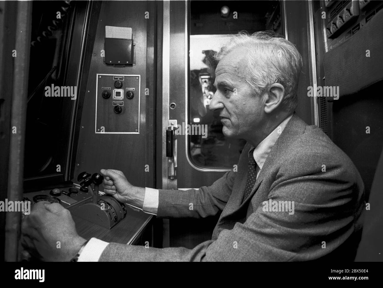 Berlino / 10.9.1979 la CDU fa un giro in metropolitana durante la campagna elettorale. Richard von Weizsaecker al posto di guida [traduzione automatica] Foto Stock