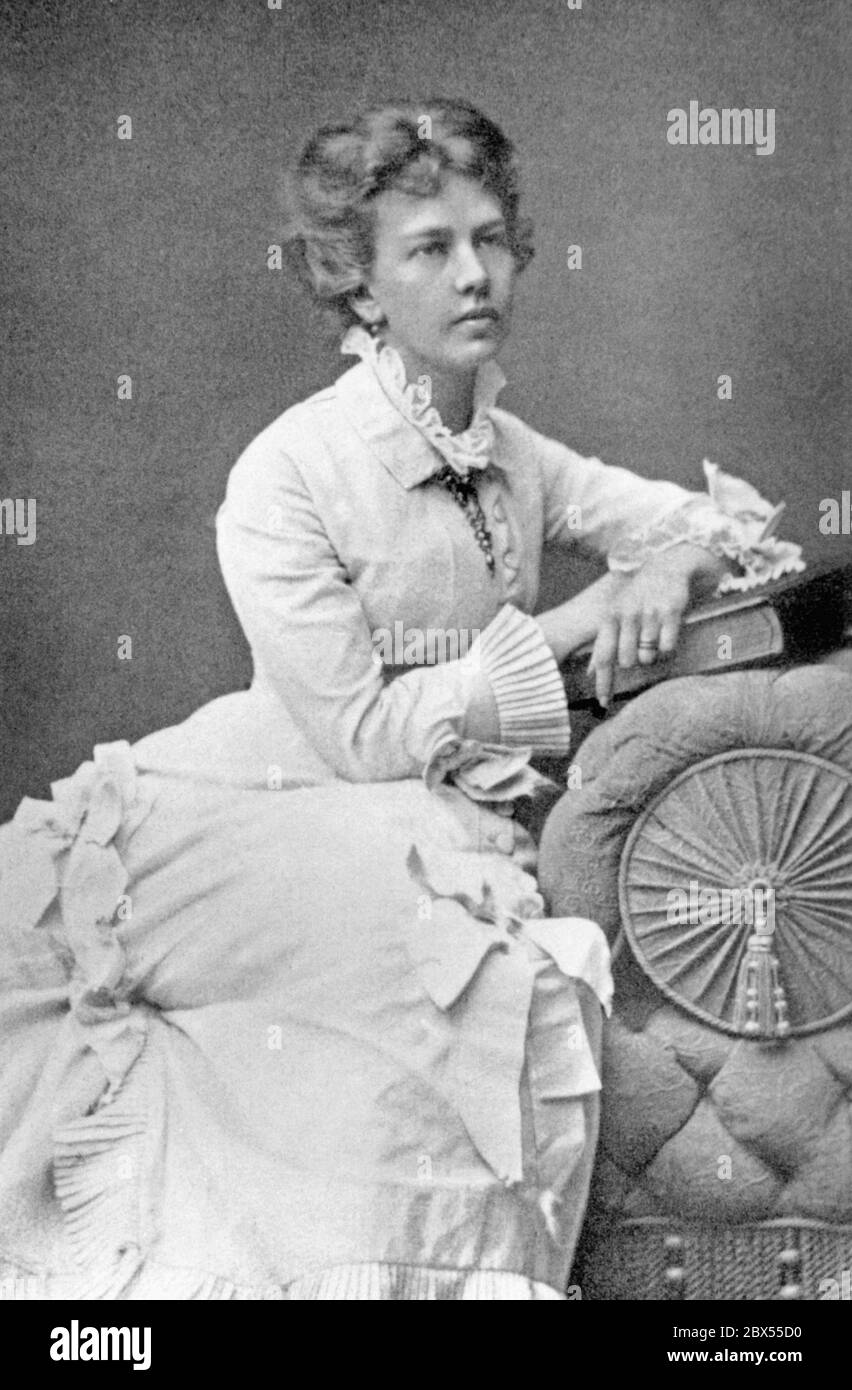 Ritratto giovanile della principessa Augusta di Eulenburg-Hertefeld (1853-1941), nata contessa Sandels dalla Svezia. La foto non è stata scattata. Foto Stock