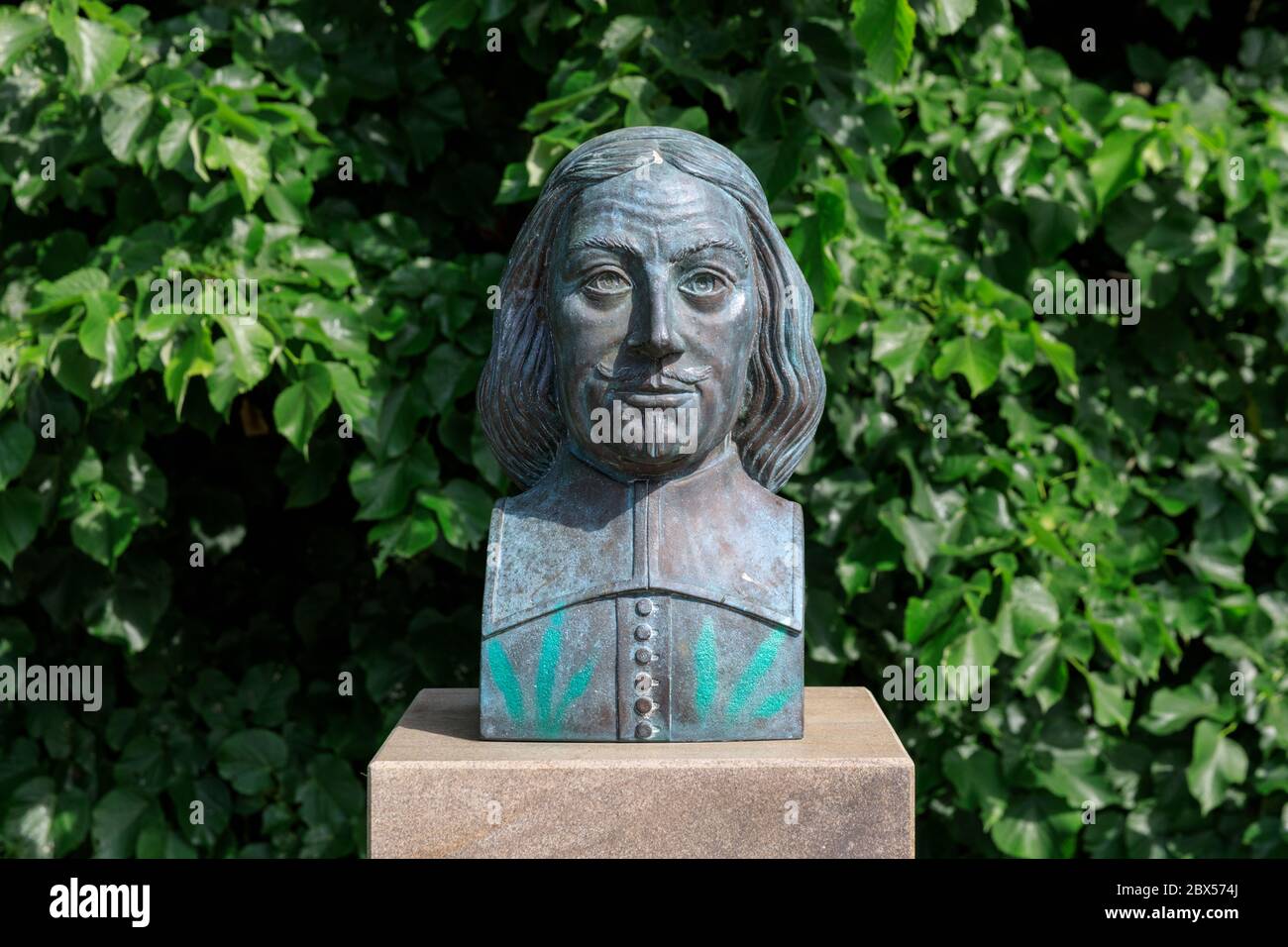 Busto e scultura di Christoph Bernhard Freiherr von Galen, Principe-vescovo di Münster, bronzo, Lüdinghausen, Germania Foto Stock
